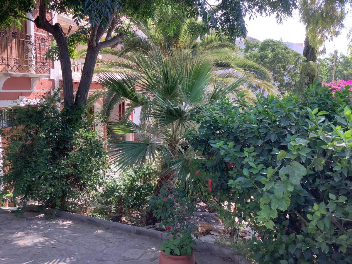 Cortijo De La Fuente Apartment Albunol Exterior photo